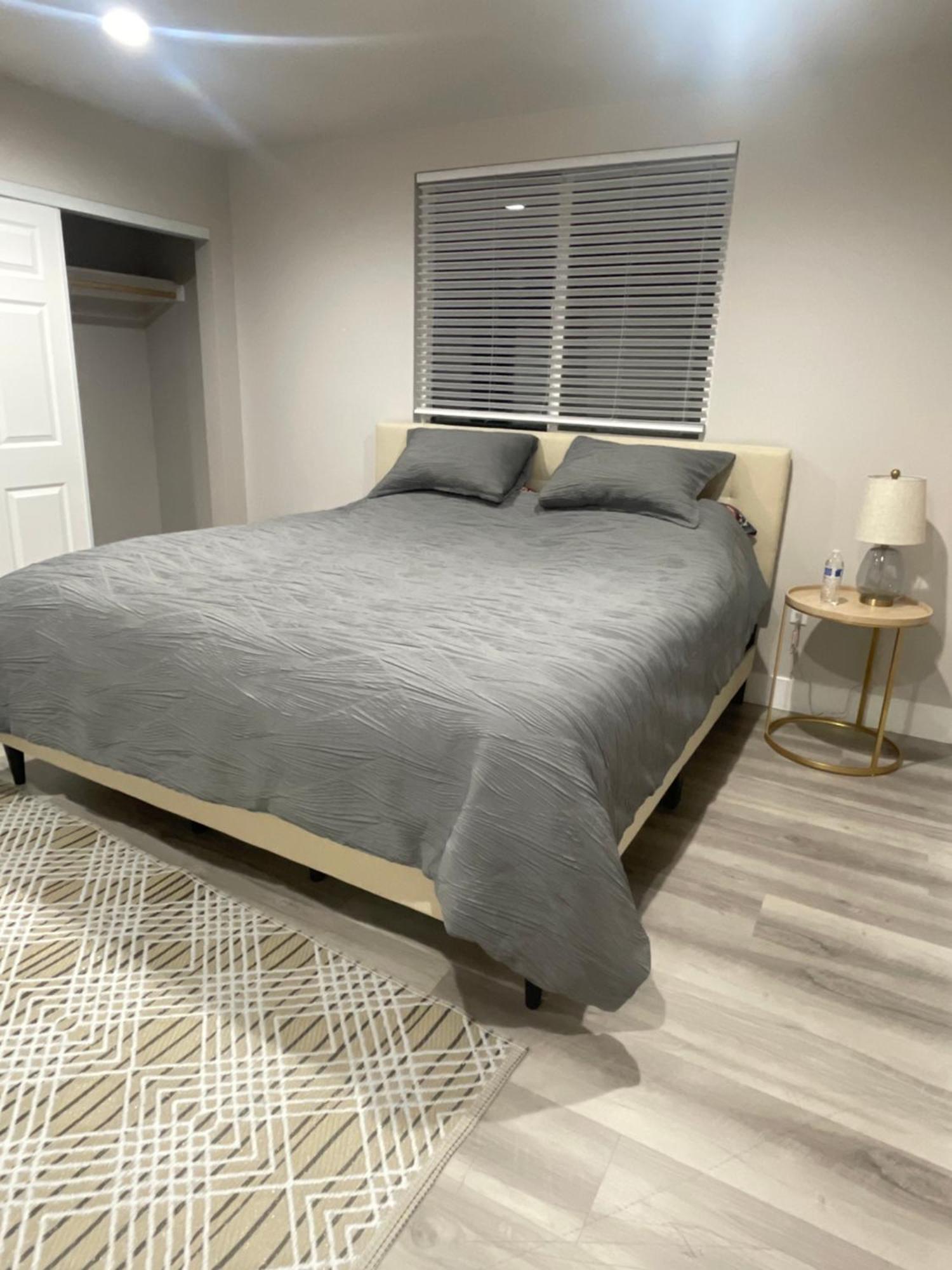Private Room In New Appartment With Full Bath Los Angeles Exterior foto